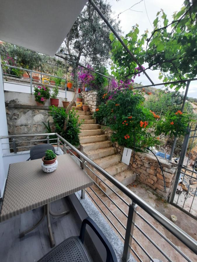 Nora'S Guesthouse Saranda Kültér fotó