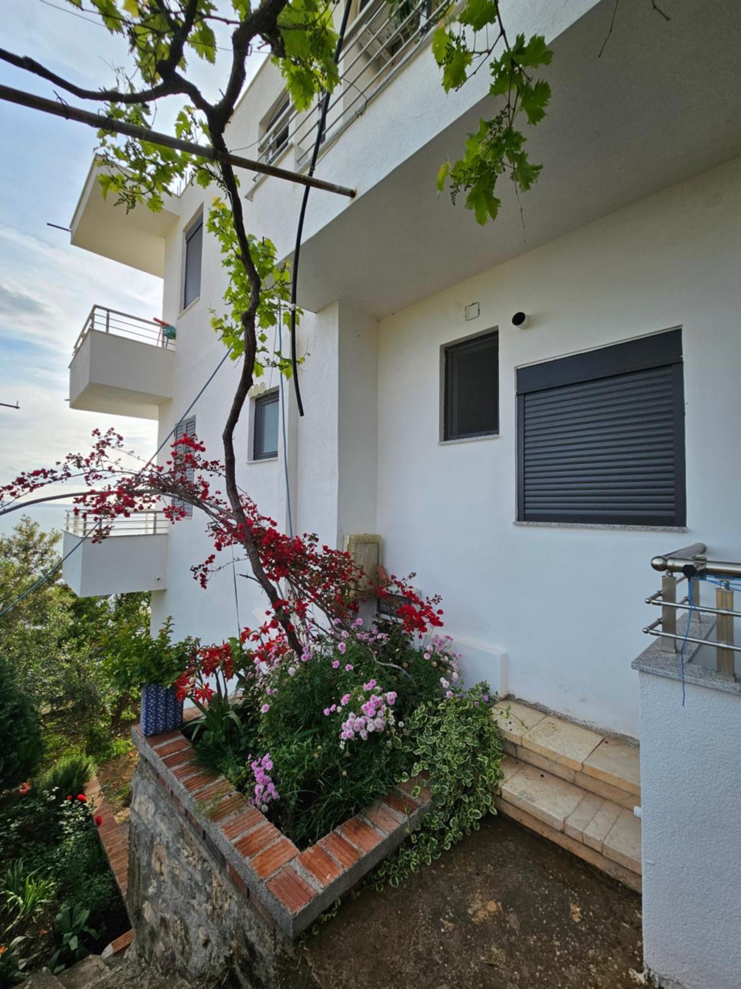 Nora'S Guesthouse Saranda Kültér fotó