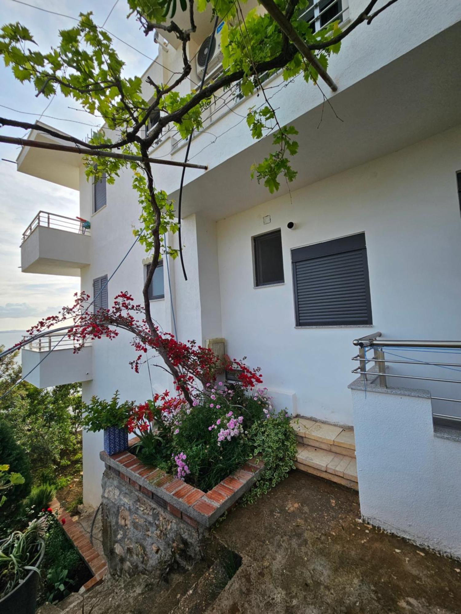 Nora'S Guesthouse Saranda Kültér fotó