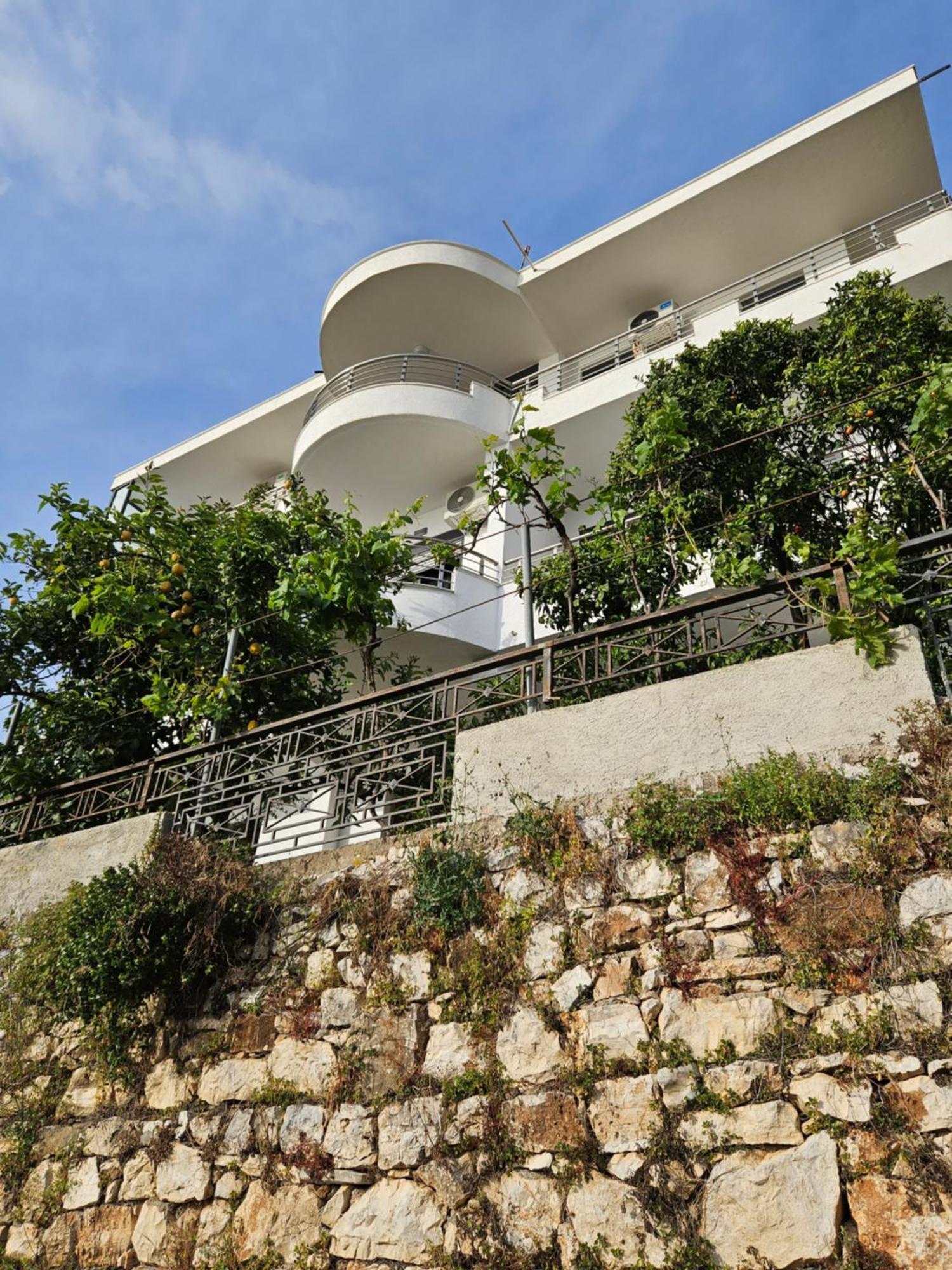 Nora'S Guesthouse Saranda Kültér fotó
