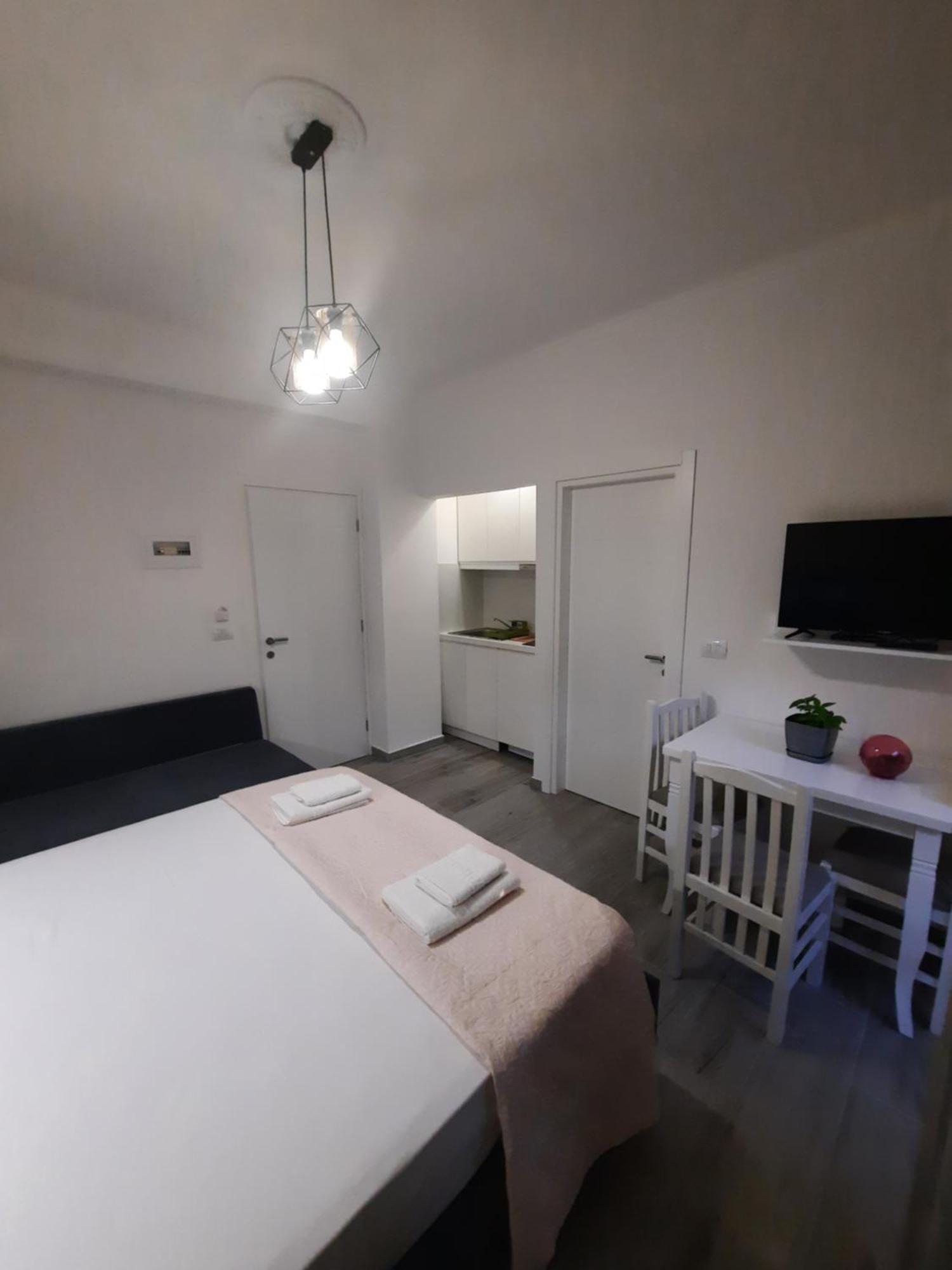 Nora'S Guesthouse Saranda Kültér fotó